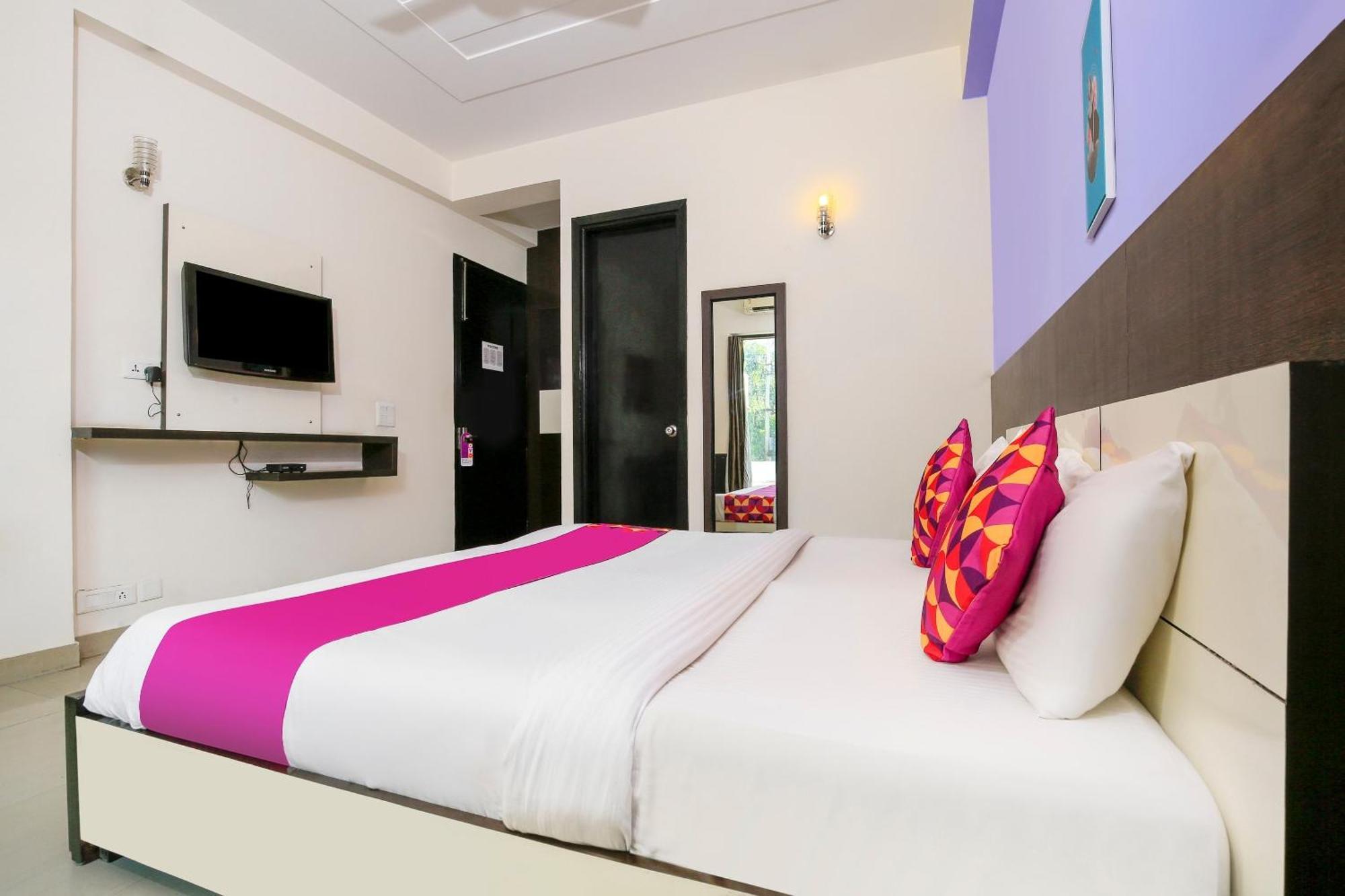Hotel O Golf Stays Near Aravali Biodiversity Park Gurgaon Exterior photo